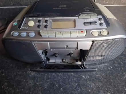 Photo of free CD, cassette and Radio (Kings Heath B14) #1