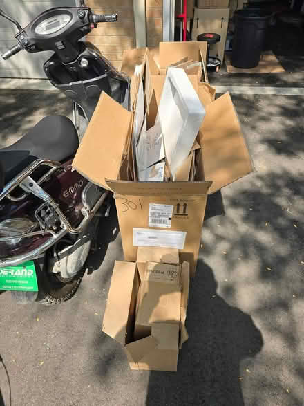Photo of free Clean boxes many sizes (vanier) #2