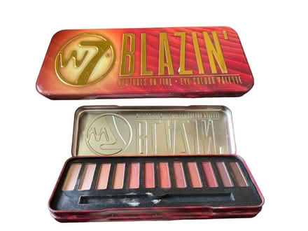 Photo of free Make Up Pallet (DA5) #1