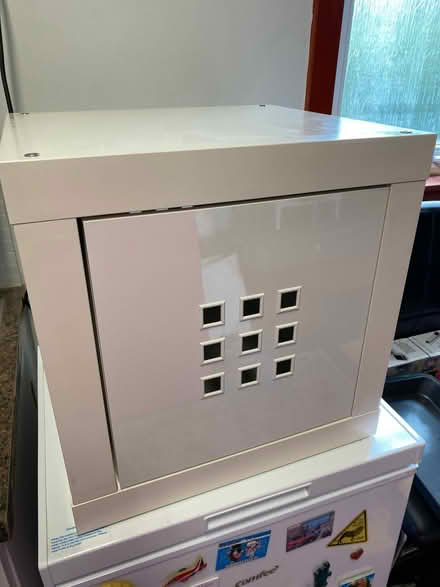 Photo of free White Ikea Kallax cube (single) (Upper Largo KY8) #1