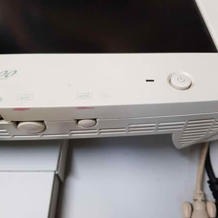 Photo of free 18” HP Monitor for 2 PCs. Audio Hub (Edmonton N9) #3