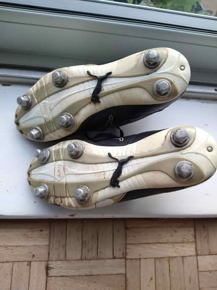 Photo of free Football boots puma UK 4 (Chesham Bois HP6) #2
