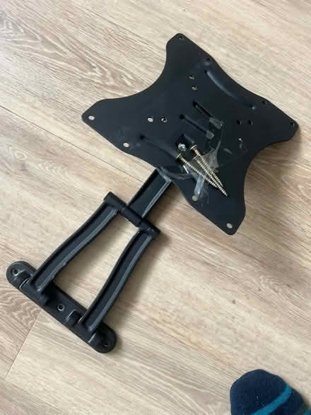 Photo of free tv bracket (Tonbridge) #1