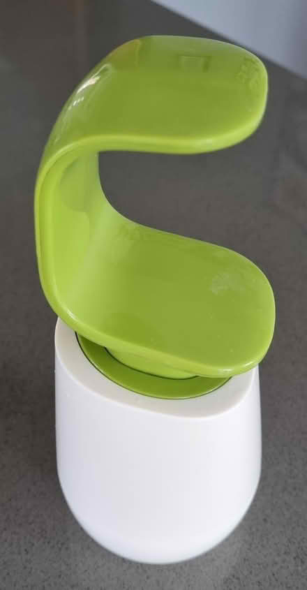 Photo of free Joseph and Joseph soap dispenser (SY1) #2