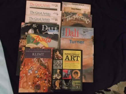 Photo of free art books. (Bournes Green SS2) #4