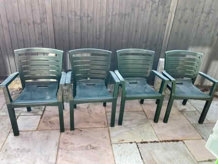 Photo of free Outside Garden Table & Chairs (Byfleet KT14) #3