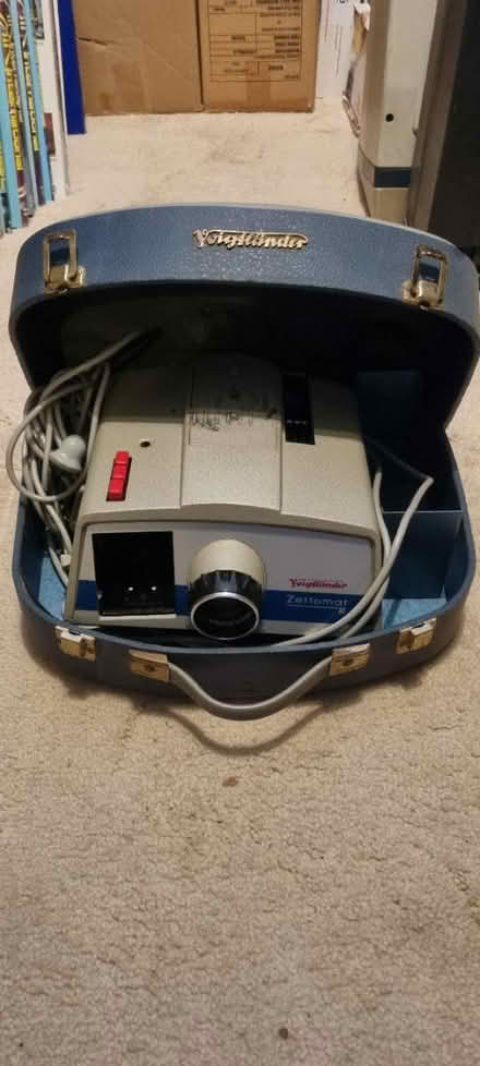 Photo of free Vintage Voigtlander projector (Swansea SA1) #1