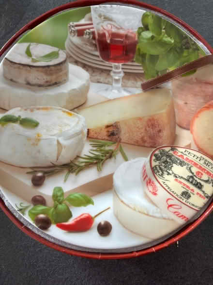 Photo of free 4 cheese plates- perfect (Currie EH14) #1