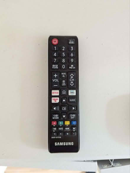 Photo of free SAMSUNG smart TV 50"4K (Ravenscourt Park W6) #4