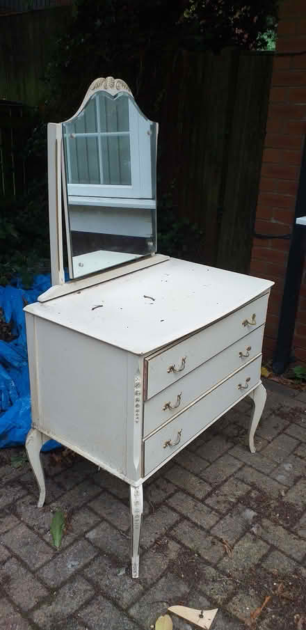 Photo of free Vintage Dressing Table (Liverpool City Centre L1) #3