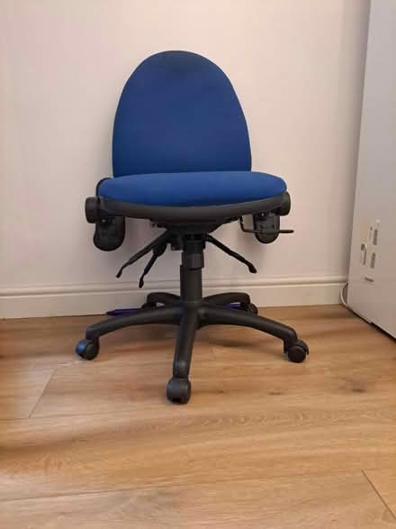 Photo of free Fully functional blue office chair (Coseley/Sedgley WV14) #1