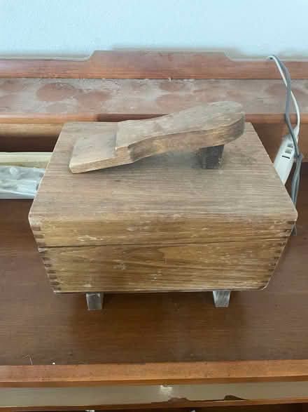 Photo of free Shoe polish box (El segundo) #2
