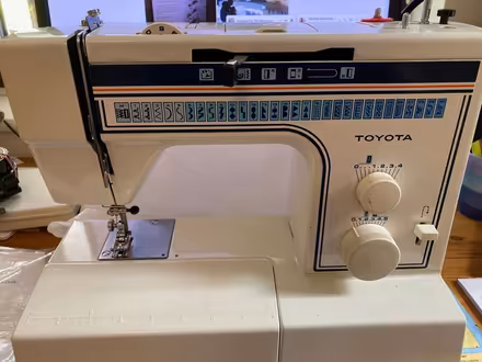 Photo of free Sewing machine (Thornbury EX22) #2