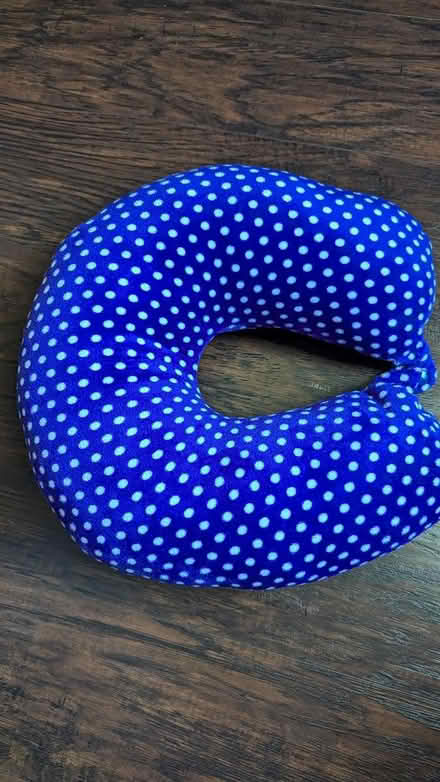 Photo of free Travel neck pillow (Purple) (Raritan Township/Ringoes) #1