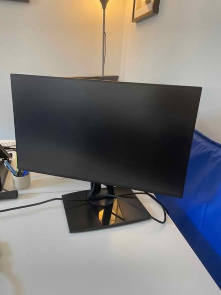 Photo of free Monitor (SW19) #1
