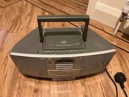 Photo of free radio/tape player (Eynsham OX29) #1