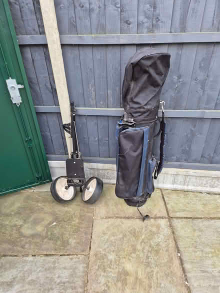 Photo of free Golf clubs plus bag, balls tees (Sheering CM22) #2