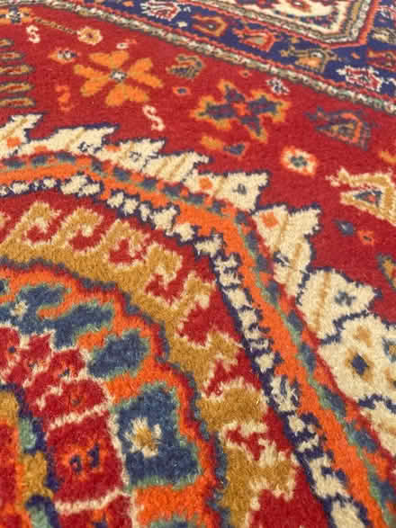 Photo of free Large carpet (Woodley RG6) #3
