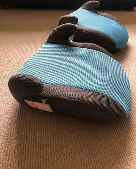 Photo of free 2 kids’ booster seats (Onslow Village)