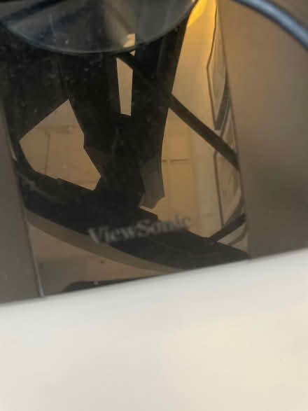 Photo of free Monitor (SW19) #2