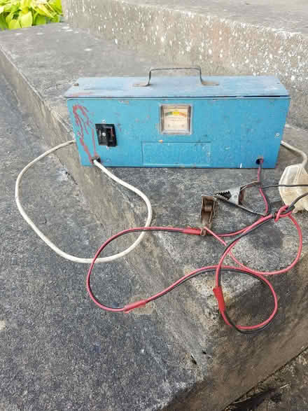 Photo of free Trickle battery charger (Winford BS40) #1