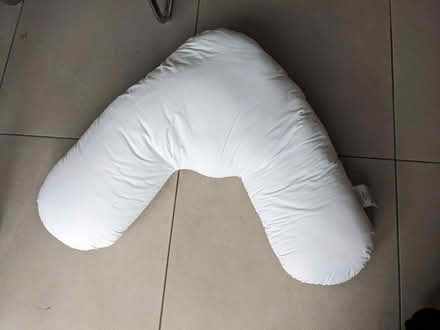 Photo of free V pillow (Knowle B93) #2