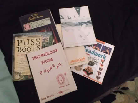 Photo of free puppet books (Bournes Green SS2) #3