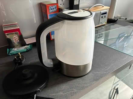 Photo of free Britax kettle with built in filter (Currie EH14) #2