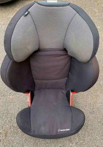 Photo of free 2 car seats (Lower Weston) #1