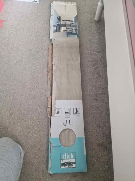 Photo of free vinyl click flooring (Ironbridge TF8) #1