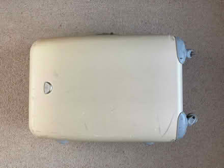Photo of free Medium Hard-Shell Suitcase (HG2 Starbeck) #2