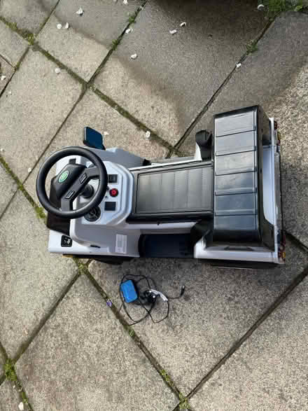 Photo of free Toy Land Rover Electric (Dromore, BT25) #2
