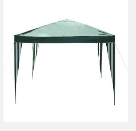Photo of broken Gazebo frames etc (N17 the roundway) #1