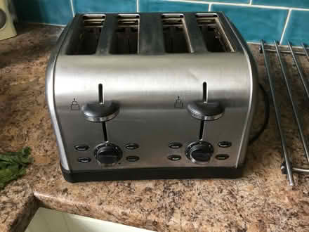 Photo of free 4 slice toaster (Tesco brand) (Southborough TN4) #2