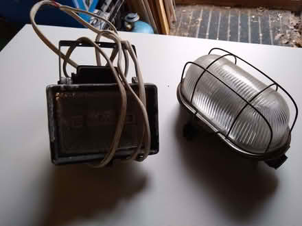 Photo of free External light fittings (Presteigne LD8) #1