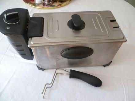 Photo of free Deep Fat Fryer (Loose. ME15) #1