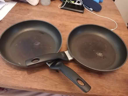 Photo of free Saucepan 2 units (LU2, Luton) #1