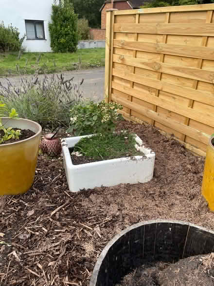 Photo of free Belfast sinks x 3 (Amersham HP7) #2