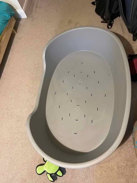 Photo of free tub dog bed- good for outdoor (Cold Harbour OX1) #1
