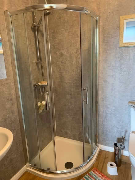 Photo of free 800 Quadrant Shower Enclosure (Donaghadee BT21) #1