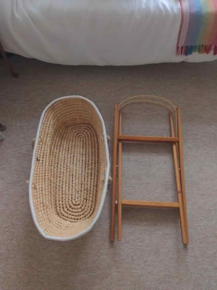 Photo of free Moses basket for newborns (N17, Tottenham) #1