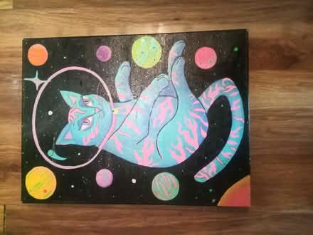 Photo of free Various paintings (Malvern WR14) #1
