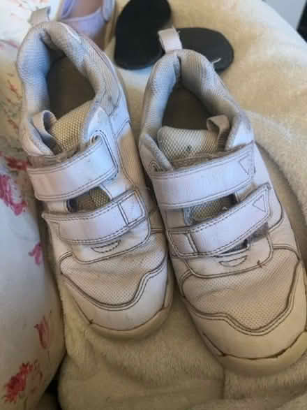 Photo of free White children’s trainers size 13.5 Clarks (Emscote Mill CV34) #1