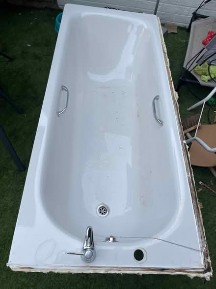 Photo of free Metal bath (BA11) #1