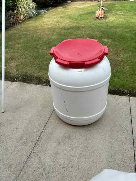 Photo of free Large container with lid . Height 52cm x width 40cm , (Leighton Buzzard LU7) #1