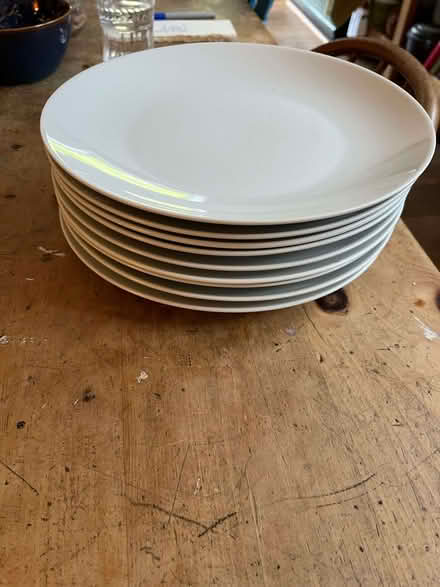 Photo of free dinner plates (Stroud GL5) #1