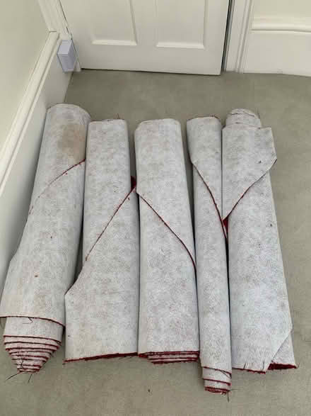 Photo of free Red/maroon carpet remnants (Billericay) #2