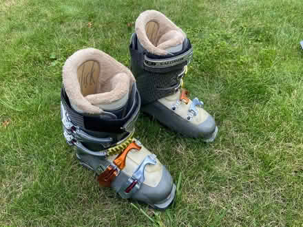 Photo of free Ski Boots (Finchampstead RG40) #3