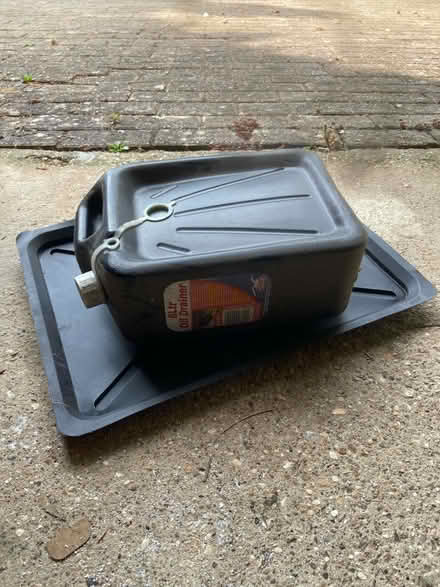 Photo of free Car oil change kit (Linslade LU7) #1