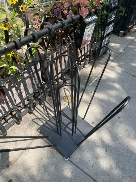 Photo of free Hanger organizer (69th Ave btw 60th Ln & 60th st) #1